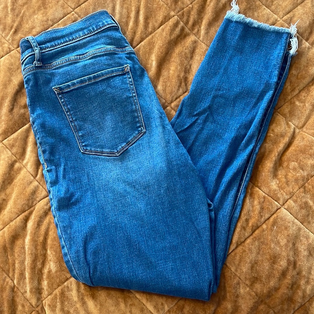 A.N.A High-Rise Jeans!!